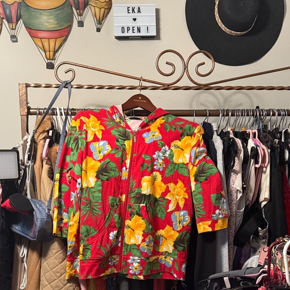 Oleg Cassini Sport Red and Pink Floral Top - Picture 1 of 7